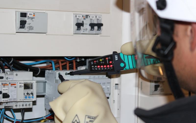 HABILITATION éLECTRIQUE FORMATION INITIALE PERSONNEL éLECTRICIEN BT B1 B1V B2 B2V BR BC B2V ESSAI