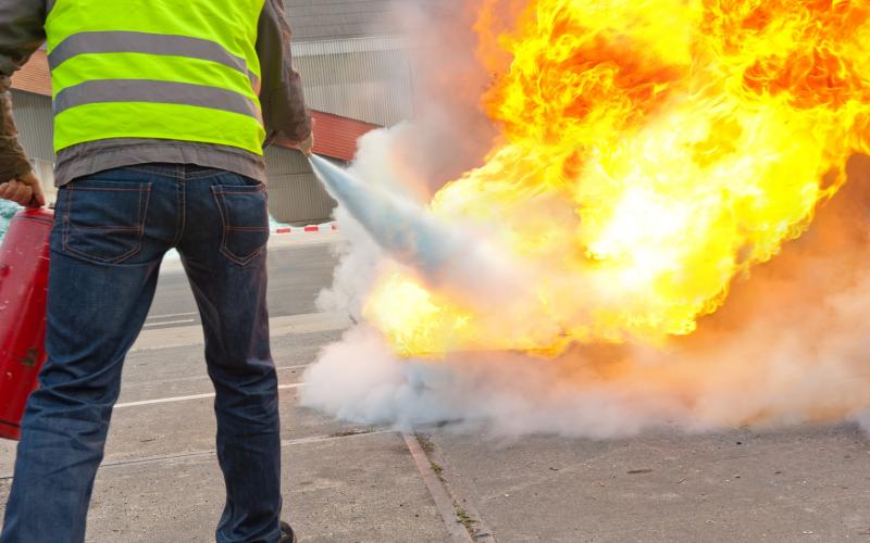 SECOURISTES INCENDIE - UTILISATION DES EXTINCTEURS